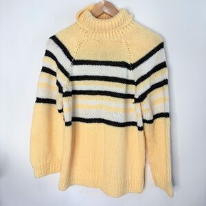 Vintage Handmade Knit Sweater Yellow Pastel Turtleneck Chunky Adult M L